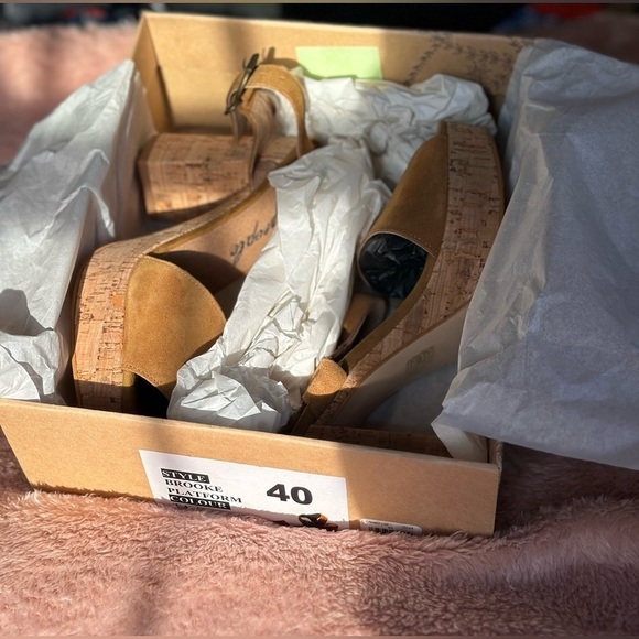 NIB Free People Women's Brooke Platform Tan Size 40 - Picture 7 of 7